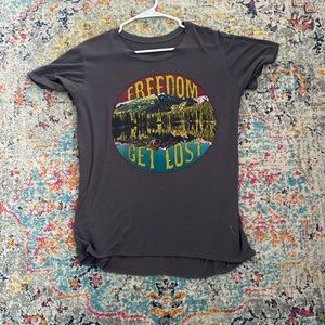 Size medium graphic tee